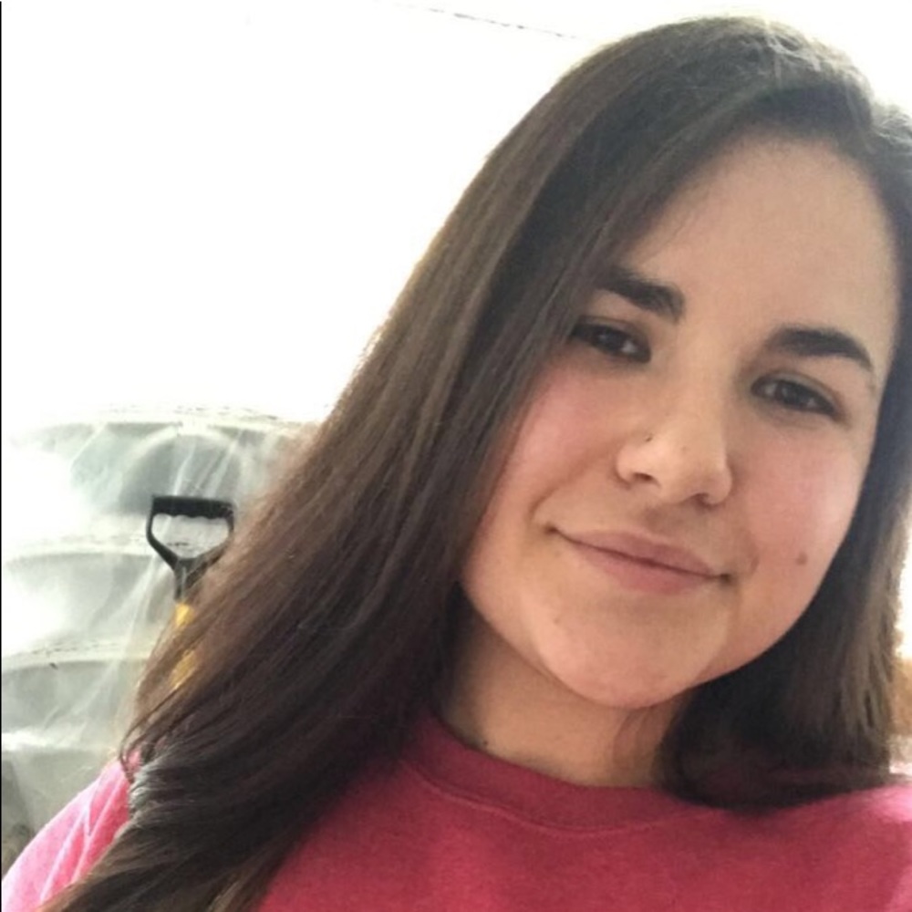 Meet your Posher, Francesca